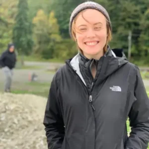 Picture of girl with beanie.